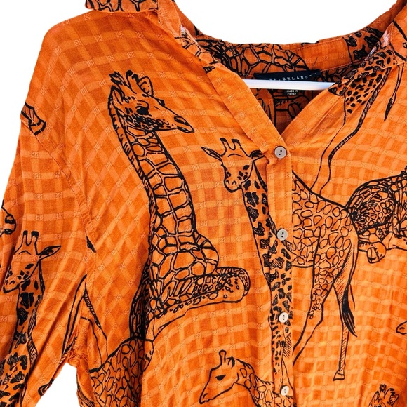 Jane + Delancey Orange Giraffe Print Rayon Button Down Blouse Large - Picture 2 of 8